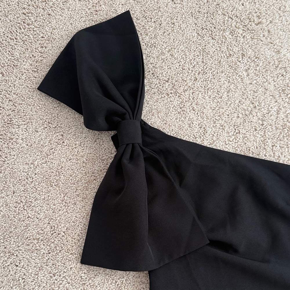 LBD one shoulder - Picture 4 of 7